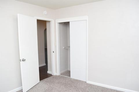 1136 E Fairmont Ave, Modesto, CA 95350 photo 12