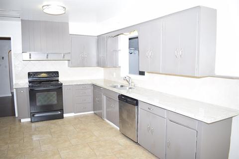 1136 E Fairmont Ave, Modesto, CA 95350 photo 3