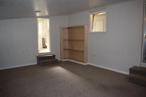 1136 E Fairmont Ave, Modesto, CA 95350 photo 17