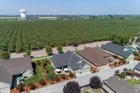 1776 Cornerstone Dr, Ripon, CA 95366 photo 3