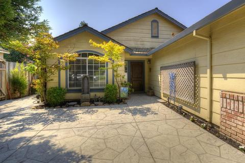 1484 Waterthrush Way, Turlock, CA 95382 photo 2