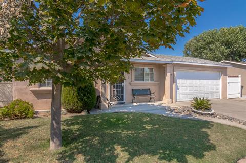 520 Somoa Ln, Lathrop, CA 95330 photo 2