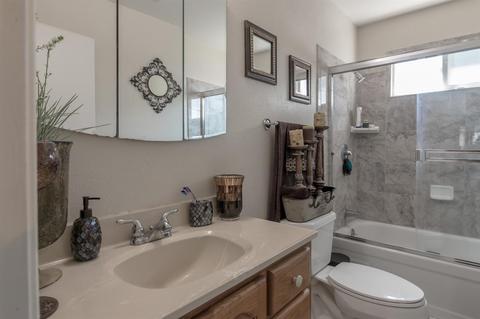 520 Somoa Ln, Lathrop, CA 95330 photo 6