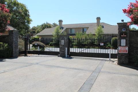 2433 Fallwater Ln, Carmichael, CA 95608 photo 9