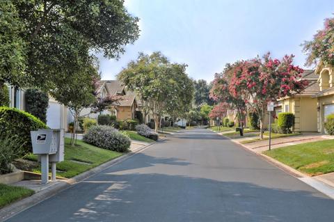 2433 Fallwater Ln, Carmichael, CA 95608 photo 10