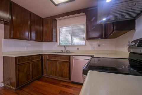 538 Dixie Ln, Ripon, CA 95366 photo 9