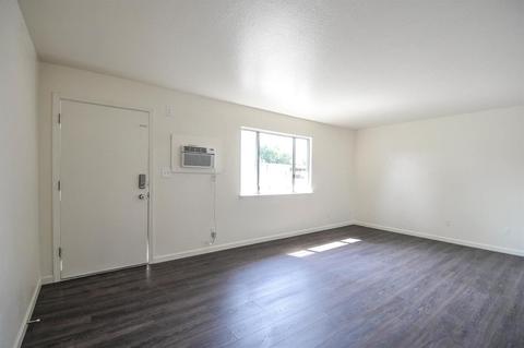 910 Byron Ln, Modesto, CA 95351 photo 13