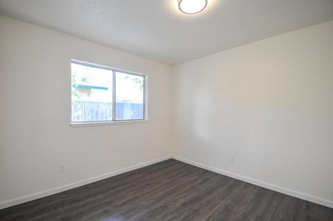 910 Byron Ln, Modesto, CA 95351 photo 5
