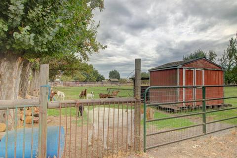148 Weyer Rd, Modesto, CA 95357 photo 34