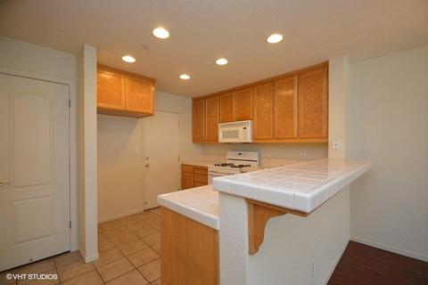 824 Applegate Ct, Tracy, CA 95376 photo 6