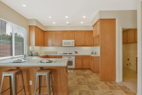 1073 Brook View Ln, Manteca, CA 95337 photo 13