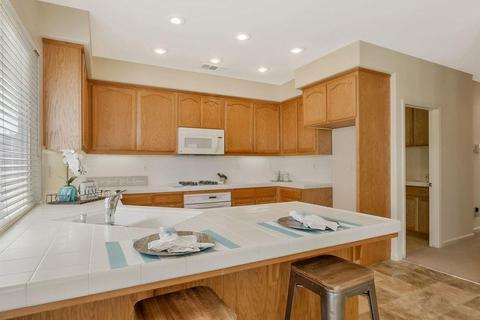 1073 Brook View Ln, Manteca, CA 95337 photo 14
