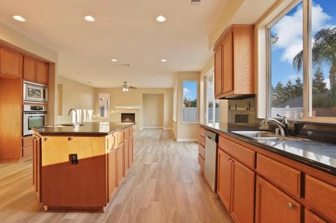 2473 Gilberte St, Tracy, CA 95304 photo 10