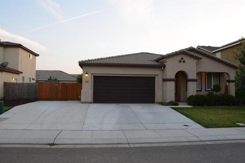 620 Monte Casa St, Manteca, CA 95337 photo 1