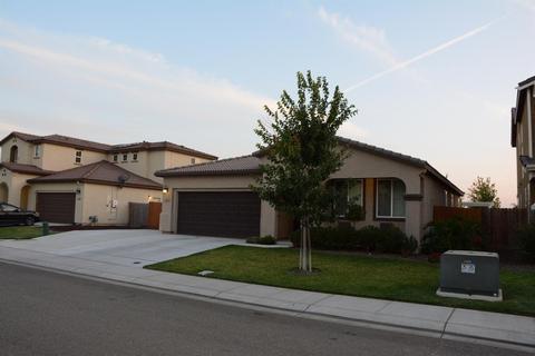 620 Monte Casa St, Manteca, CA 95337 photo 2