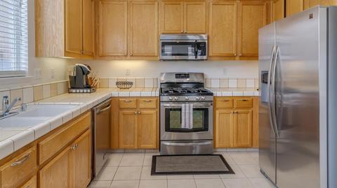 332 Fairmont Ct, Tracy, CA 95376 photo 17