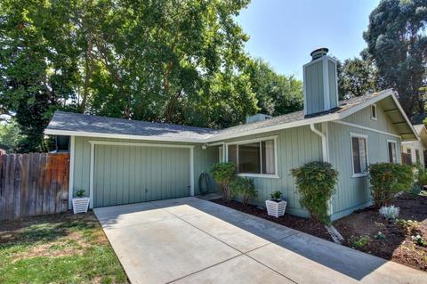 3204 Ashwood Ln, Carmichael, CA 95608 photo 2