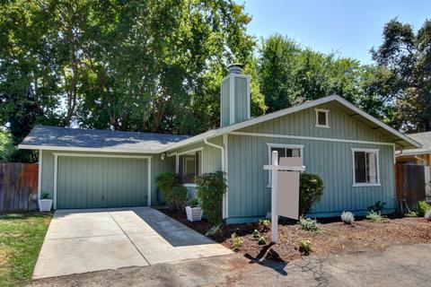 3204 Ashwood Ln, Carmichael, CA 95608 photo 1