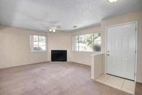 3204 Ashwood Ln, Carmichael, CA 95608 photo 4