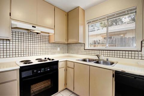 3204 Ashwood Ln, Carmichael, CA 95608 photo 15