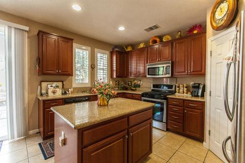 9357 Vintner Cir, Patterson, CA 95363 photo 2