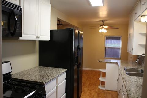 2322 Strivens Ave, Modesto, CA 95350 photo 4