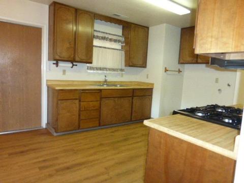 494 Sycamore Ave, Gustine, CA 95322 photo 5