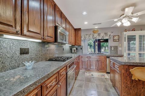 2415 Monroe St, Tracy, CA 95376 photo 8