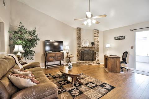 404 J St, Lathrop, CA 95330 photo 4