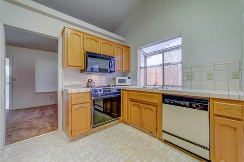 1996 Pebble Bch, Merced, CA 95340 photo 6