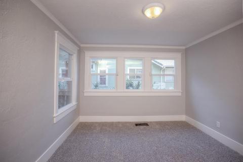 537 E Marshall St, Turlock, CA 95380 photo 13