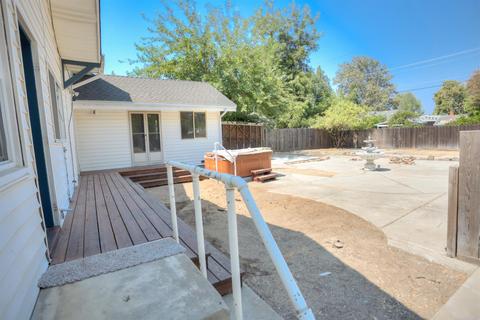 537 E Marshall St, Turlock, CA 95380 photo 21