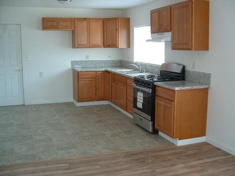 1704 Eureka, Modesto, CA 95358 photo 3