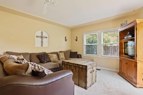 1121 S School St, Lodi, CA 95240 photo 7