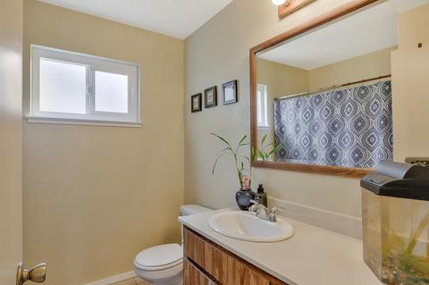 388 Almond Ct, Ripon, CA 95366 photo 23