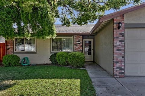 388 Almond Ct, Ripon, CA 95366 photo 4