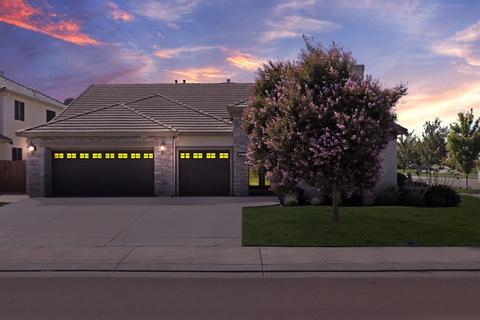 484 Van Slyke Ct, Ripon, CA 95366 photo 2