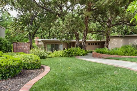 1015 Edgebrook Dr, Modesto, CA 95354 photo 2