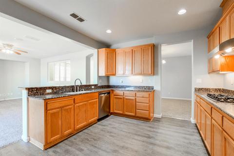 1641 Biarritz St, Tracy, CA 95304 photo 12