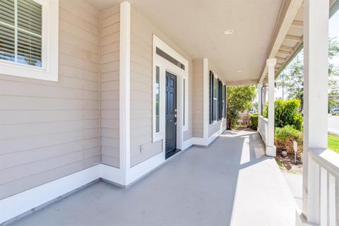 1641 Biarritz St, Tracy, CA 95304 photo 2