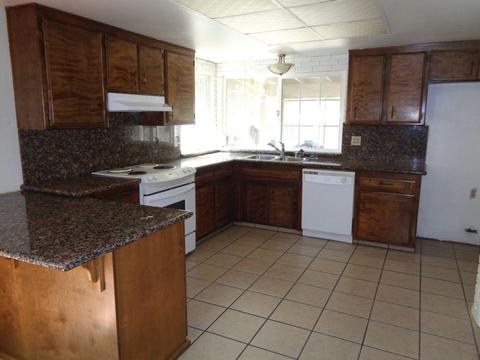1121 Mcguire Dr, Modesto, CA 95355 photo 3