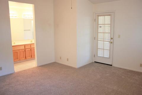 1004 Jayhawk Way, Modesto, CA 95358 photo 7