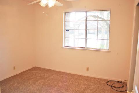 1004 Jayhawk Way, Modesto, CA 95358 photo 9