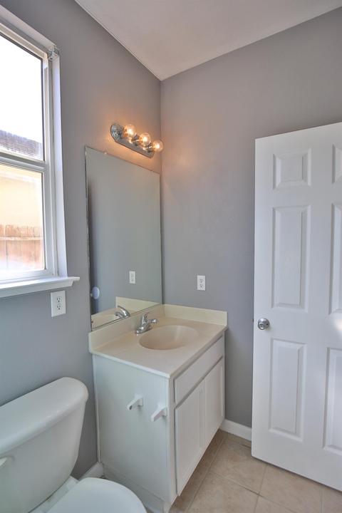 1529 Swallow Tail Ln, Manteca, CA 95337 photo 13
