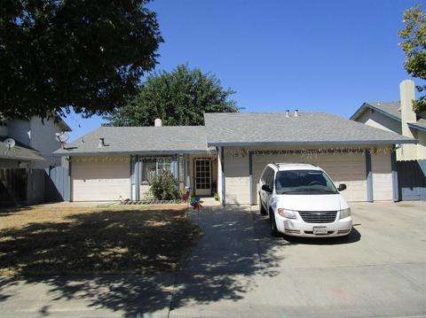 530 Moe Dr, Patterson, CA 95363 photo 2