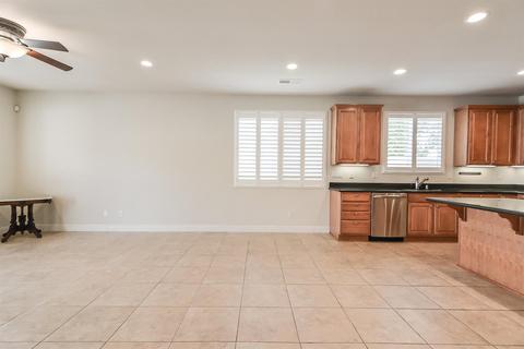2358 Shadow Berry Dr, Manteca, CA 95336 photo 9