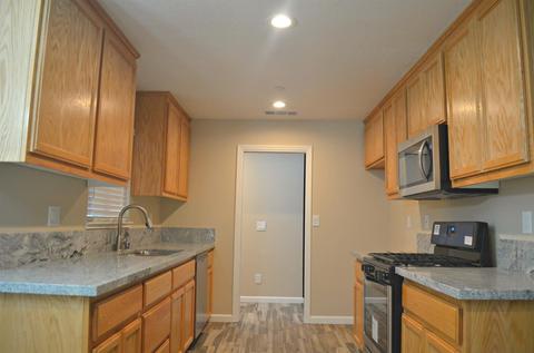 2440 R St, Merced, CA 95340 photo 8