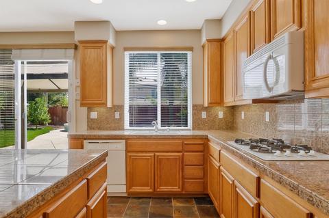 4390 Glenbrook Dr, Tracy, CA 95377 photo 7