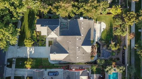 2033 Fairway Oaks Dr, Ripon, CA 95366 photo 3