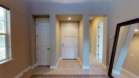 2033 Fairway Oaks Dr, Ripon, CA 95366 photo 5